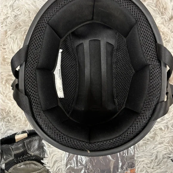 Ladies Riding Accessory Lot - Picture 9 of 10